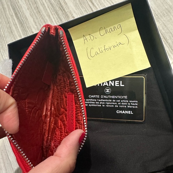 SOLD!!! NEW Chanel Red Camellia Lambskin O Case with SHW. Full set. - Picture 3 of 6